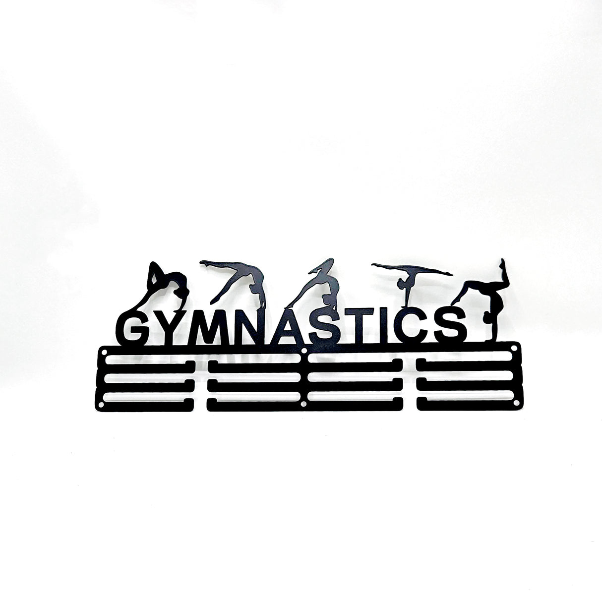 מתלה למדליות עשוי מתכת בצבע שחור עם דמויות מתעמלות לקישוט. מתנה מושלמת. להתעמלות, אקרובטיקה ומחול. מבית דרימס ג'ימנסטיקס