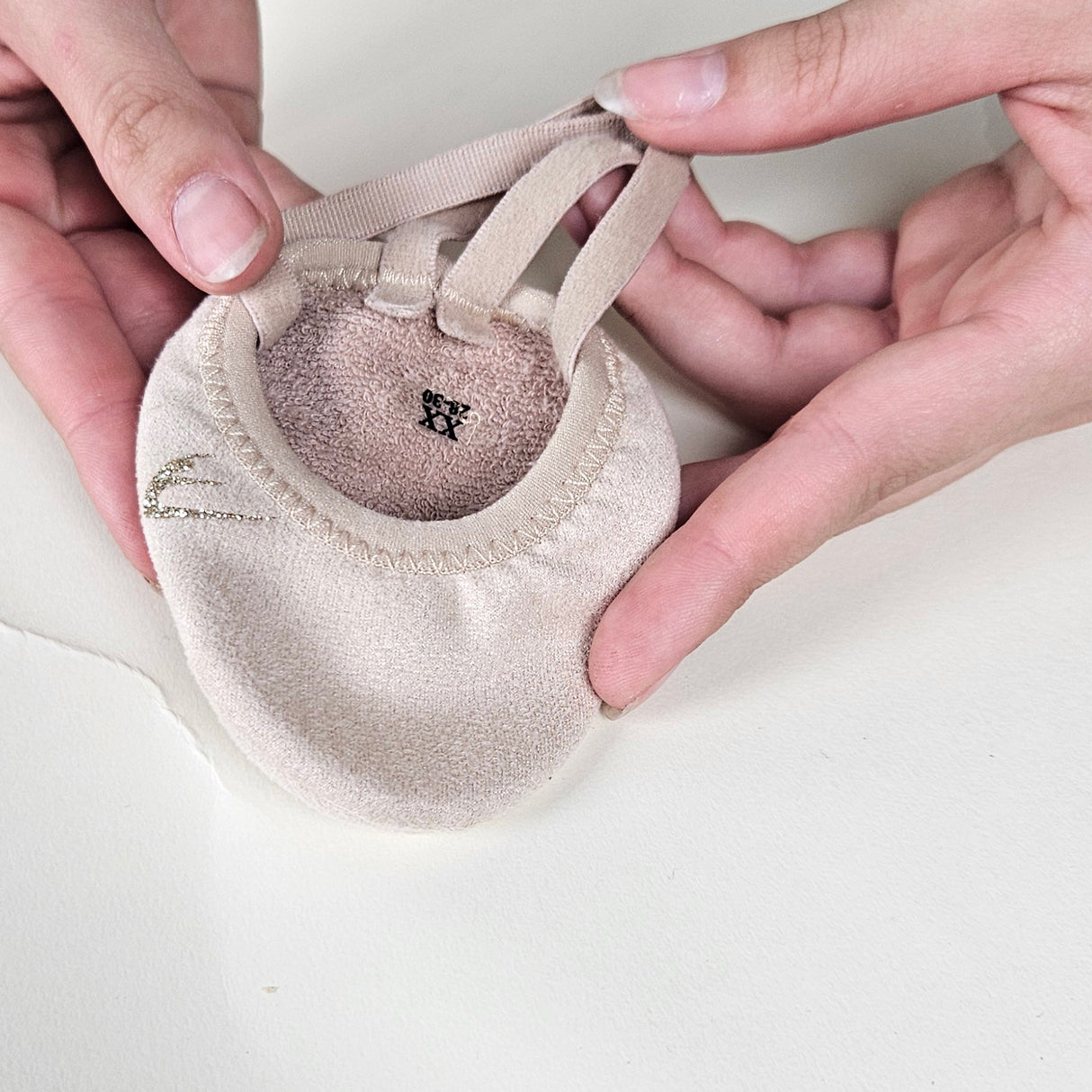 נעלי חצי מקצועיות תוצרת גרמניה, סוליה רכה, שכבה פנימית רכה לספיגת זיעה וזעזועים